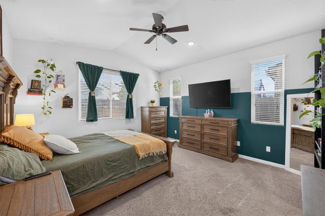 4113 Sussex Avenue, Clovis, CA 93619
