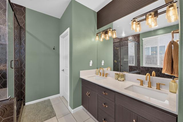 4113 Sussex Avenue, Clovis, CA 93619