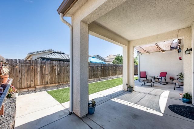 4113 Sussex Avenue, Clovis, CA 93619