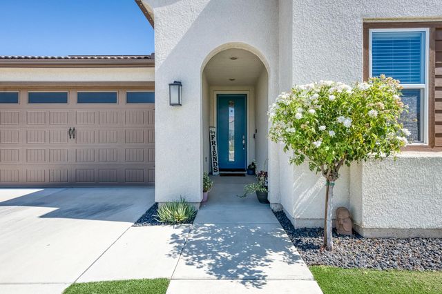 4113 Sussex Avenue, Clovis, CA 93619