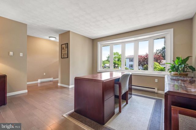 52 THORNWOOD RD, Harrisburg, PA 17112