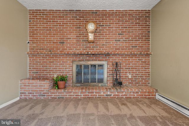 52 THORNWOOD RD, Harrisburg, PA 17112