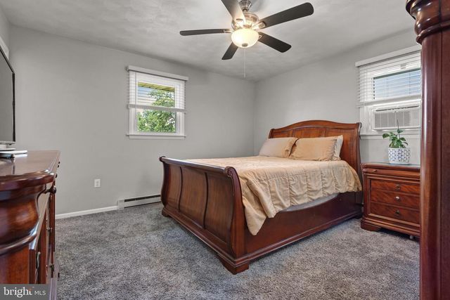 52 THORNWOOD RD, Harrisburg, PA 17112