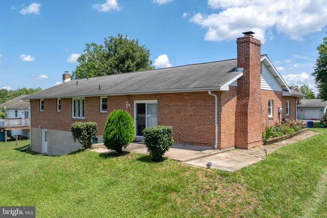 52 THORNWOOD RD, Harrisburg, PA 17112