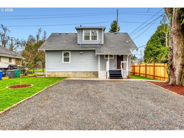 5715 N HOUGHTON St, Portland, OR 97203
