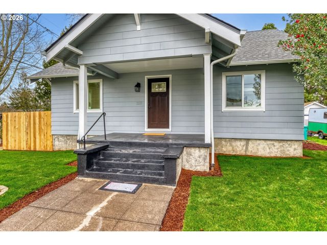 5715 N HOUGHTON St, Portland, OR 97203