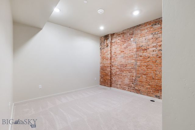 59 E Park Street 205, Butte, MT 59701