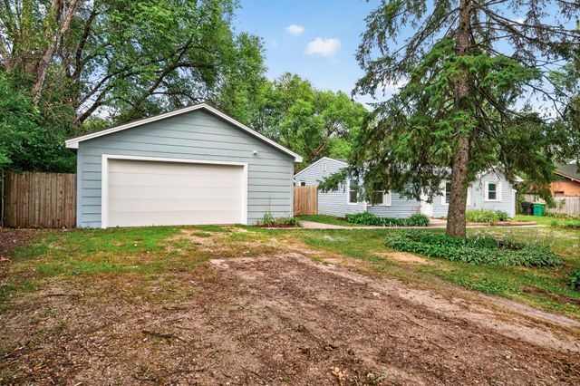 8145 Mount Curve Boulevard, Brooklyn Park, MN 55445