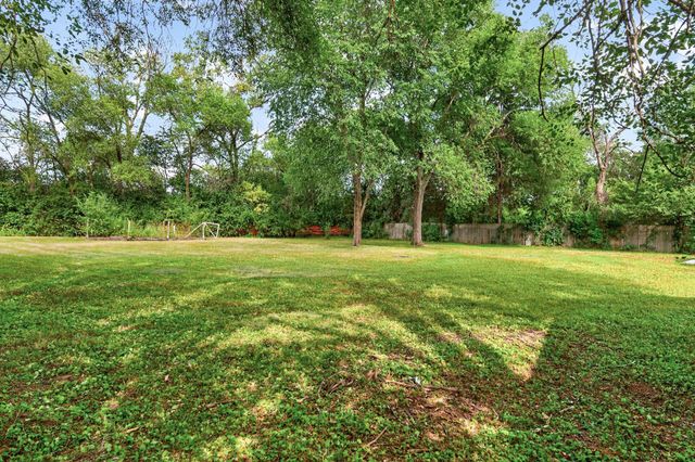 8145 Mount Curve Boulevard, Brooklyn Park, MN 55445