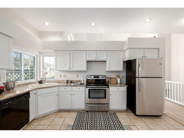 9936 E Hawaii Pl, Aurora, CO 80247