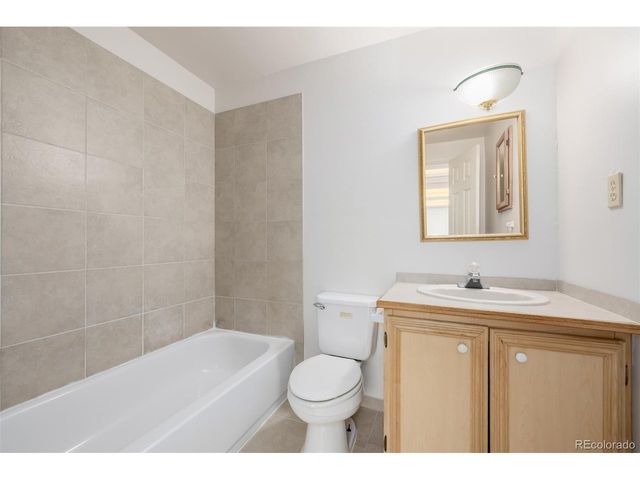 9936 E Hawaii Pl, Aurora, CO 80247