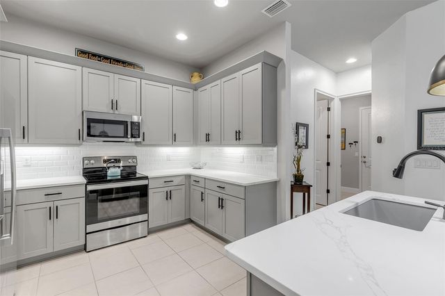 13 NEWHAVEN LANE, Ormond Beach, FL 32174