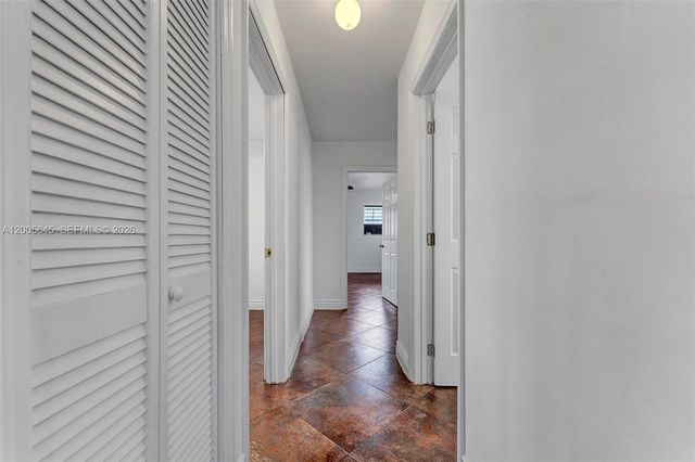 9750 SW 74th St, Miami, FL 33173