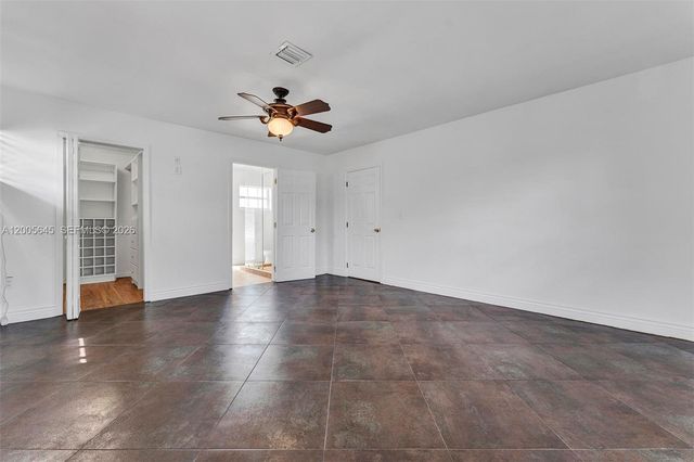 9750 SW 74th St, Miami, FL 33173