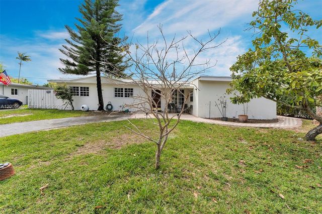 9750 SW 74th St, Miami, FL 33173