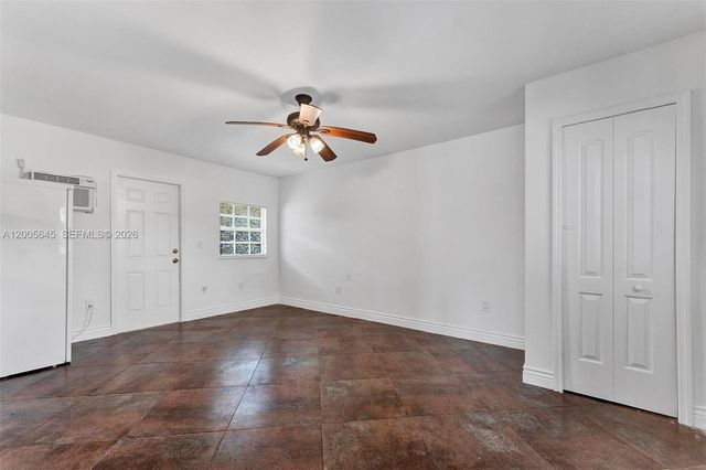 9750 SW 74th St, Miami, FL 33173