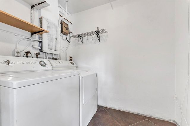 9750 SW 74th St, Miami, FL 33173