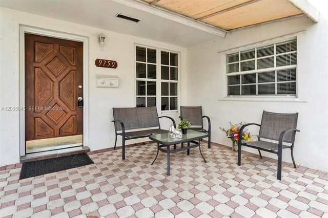 9750 SW 74th St, Miami, FL 33173