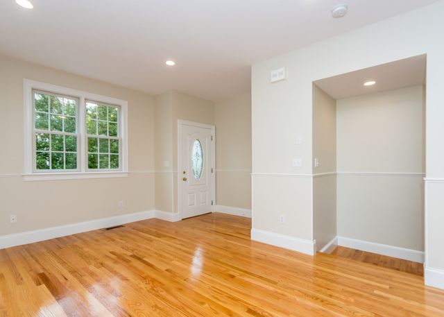 30 Fuller Street 2, Waltham, MA 02453