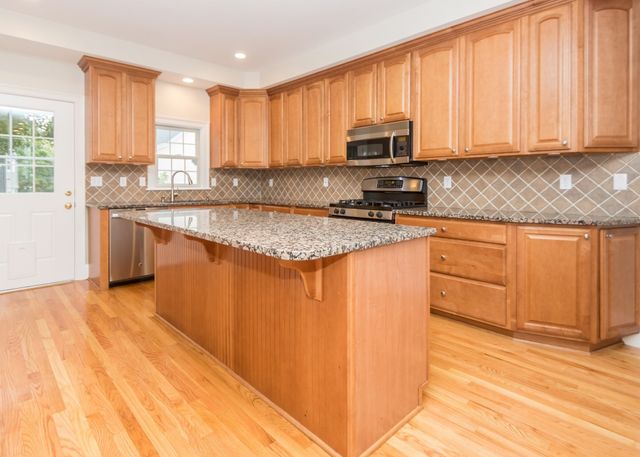 30 Fuller Street 2, Waltham, MA 02453