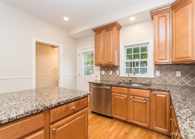 30 Fuller Street 2, Waltham, MA 02453