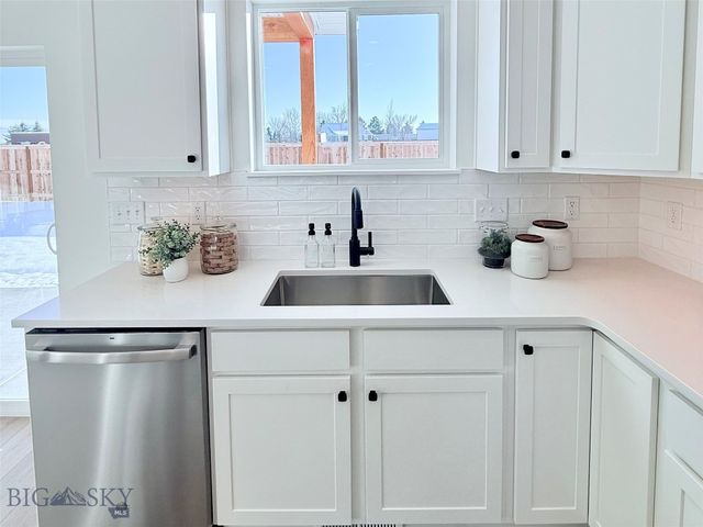 822 Accolade Loop, Belgrade, MT 59714