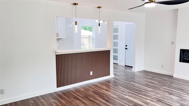 1711 Heather Glen Drive, Dallas, TX 75232