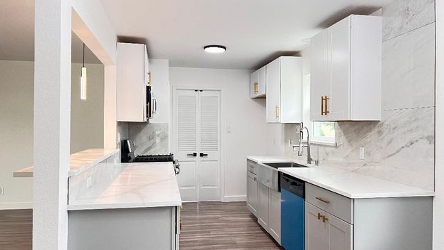 1711 Heather Glen Drive, Dallas, TX 75232