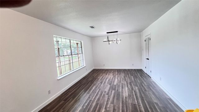 1711 Heather Glen Drive, Dallas, TX 75232