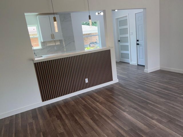 1711 Heather Glen Drive, Dallas, TX 75232