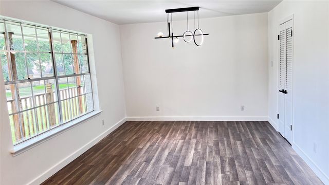 1711 Heather Glen Drive, Dallas, TX 75232