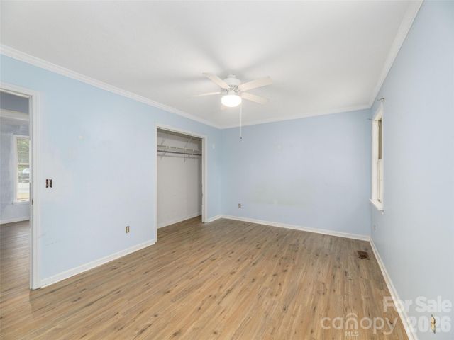 209 Trappers Trail, Hendersonville, NC 28739