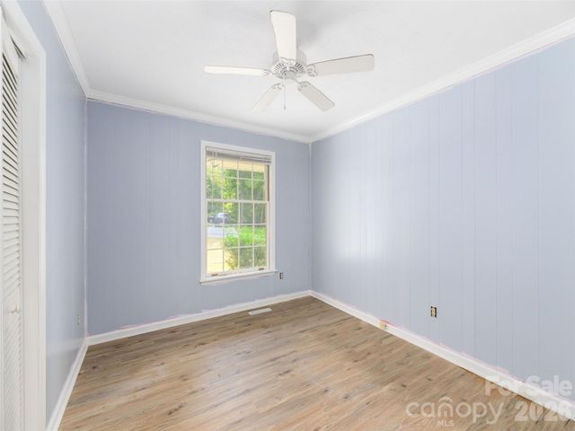 209 Trappers Trail, Hendersonville, NC 28739