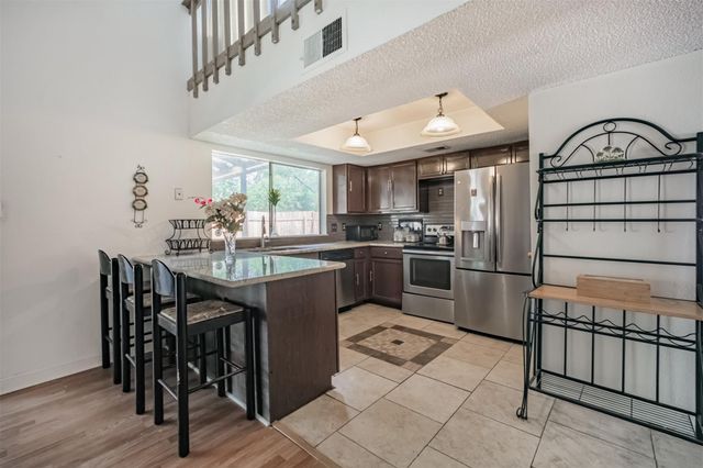 7642 Candlegreen Lane, Houston, TX 77071