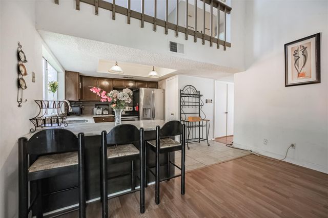 7642 Candlegreen Lane, Houston, TX 77071