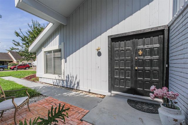 7642 Candlegreen Lane, Houston, TX 77071