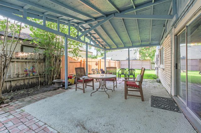 7642 Candlegreen Lane, Houston, TX 77071