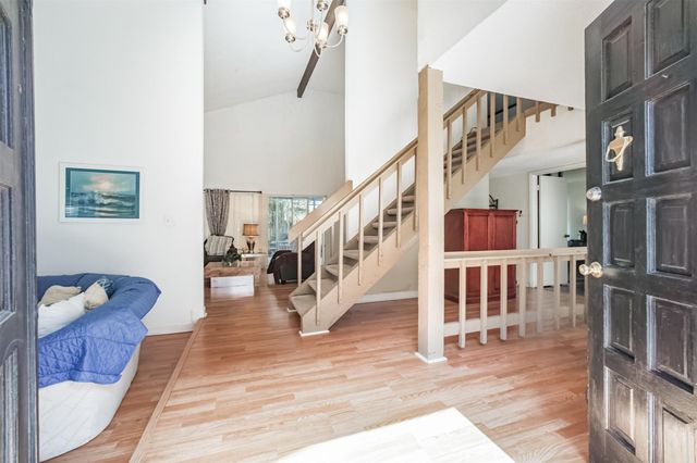 7642 Candlegreen Lane, Houston, TX 77071