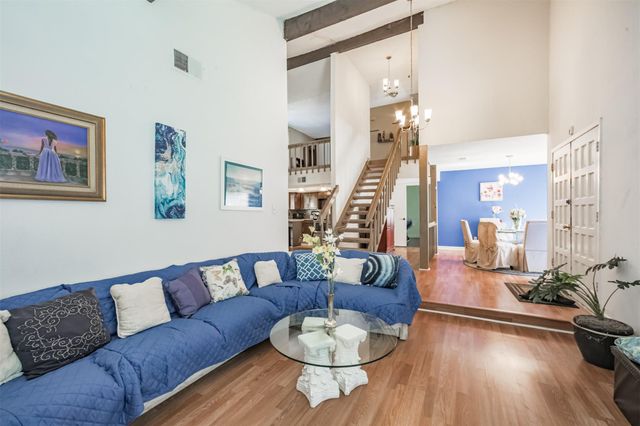 7642 Candlegreen Lane, Houston, TX 77071