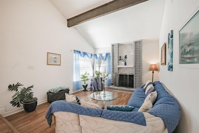 7642 Candlegreen Lane, Houston, TX 77071