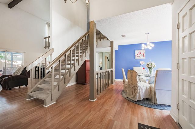 7642 Candlegreen Lane, Houston, TX 77071