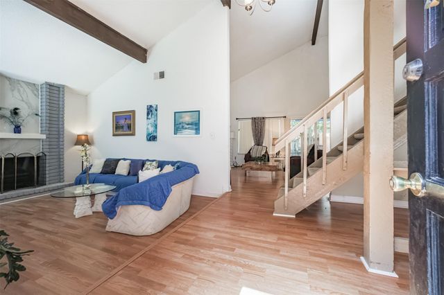 7642 Candlegreen Lane, Houston, TX 77071