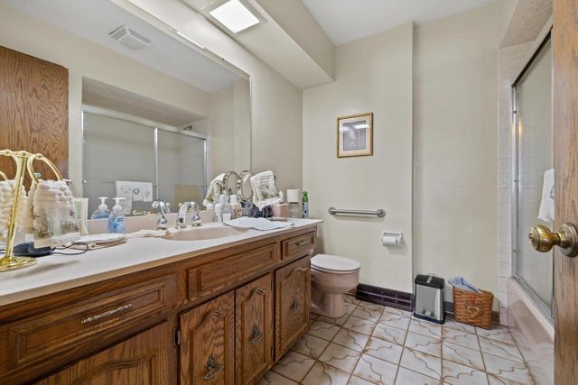 2138 25th AVENUE, Kenosha, WI 53140