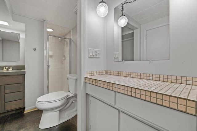 2138 25th AVENUE, Kenosha, WI 53140