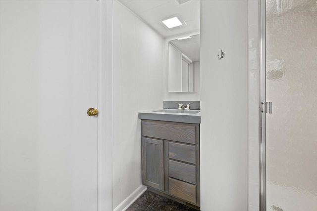 2138 25th AVENUE, Kenosha, WI 53140