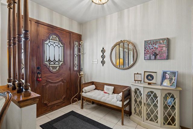 2138 25th AVENUE, Kenosha, WI 53140