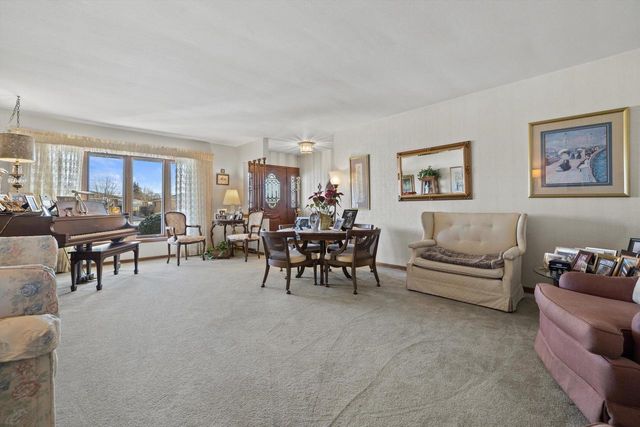 2138 25th AVENUE, Kenosha, WI 53140