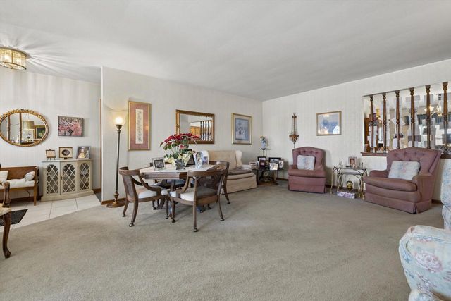 2138 25th AVENUE, Kenosha, WI 53140