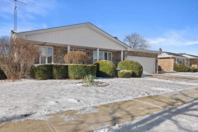 2138 25th AVENUE, Kenosha, WI 53140