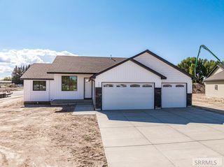 402 Kelton Circle, Shelley, ID 83274
